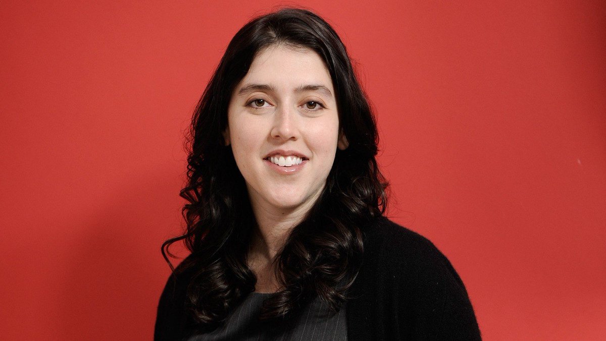 thenextgag's tweet photo. INTERVIEW: Alison Klayman — Director, Washington Square Films https://t.co/JDeEx5B8uw https://t.co/xMKl9dAnyf