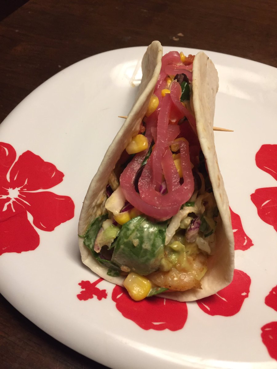 #TacoTuesday <a href="/RoswellPark/">Roswell Park</a> normal menu as well. Bringing the Eats to the streets #Buffalo