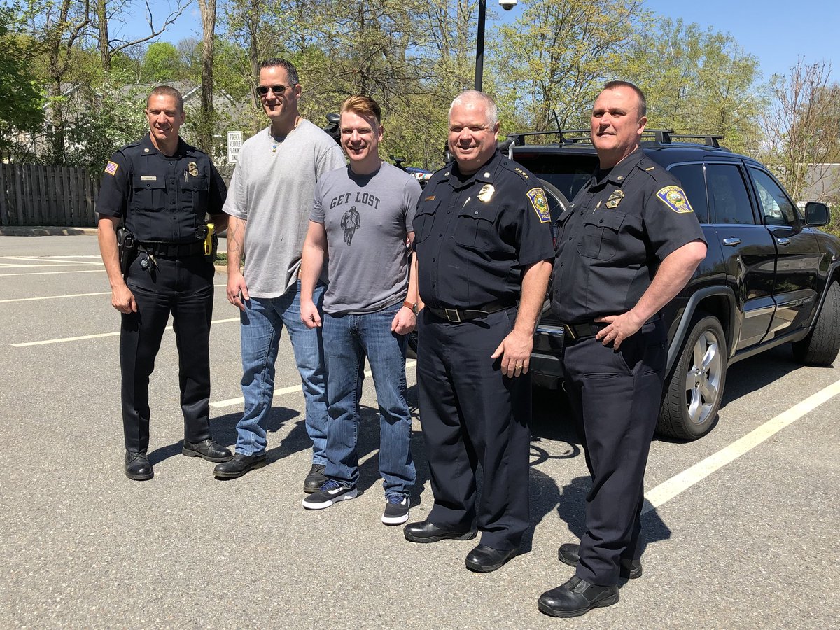 Hopkintonpolice's tweet photo. Sgt. O’Neil (middle) heads off to Atlantic City to begin his trek to DC for the Police Unity Tour. #nlemf #unitytour #goodluck https://t.co/nthEOBqe41