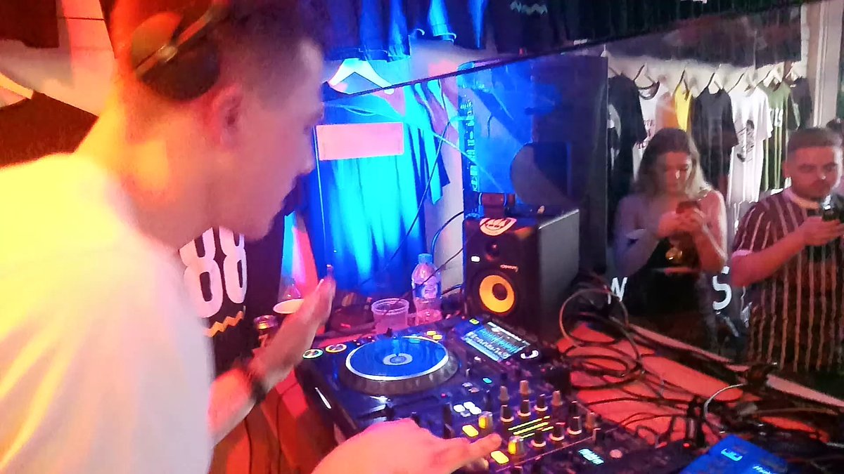 papinonews's tweet photo. Music. UK Smithdown Festival. Liverpool. @jt_community @WastedHeroes @dancemusic @scousescene #housemusic #DJ四捨五入24HOURS #djlife #DJIMavicAir #FestivalSeason #3beatrecords #MetGala https://t.co/G2xi6P6AHI