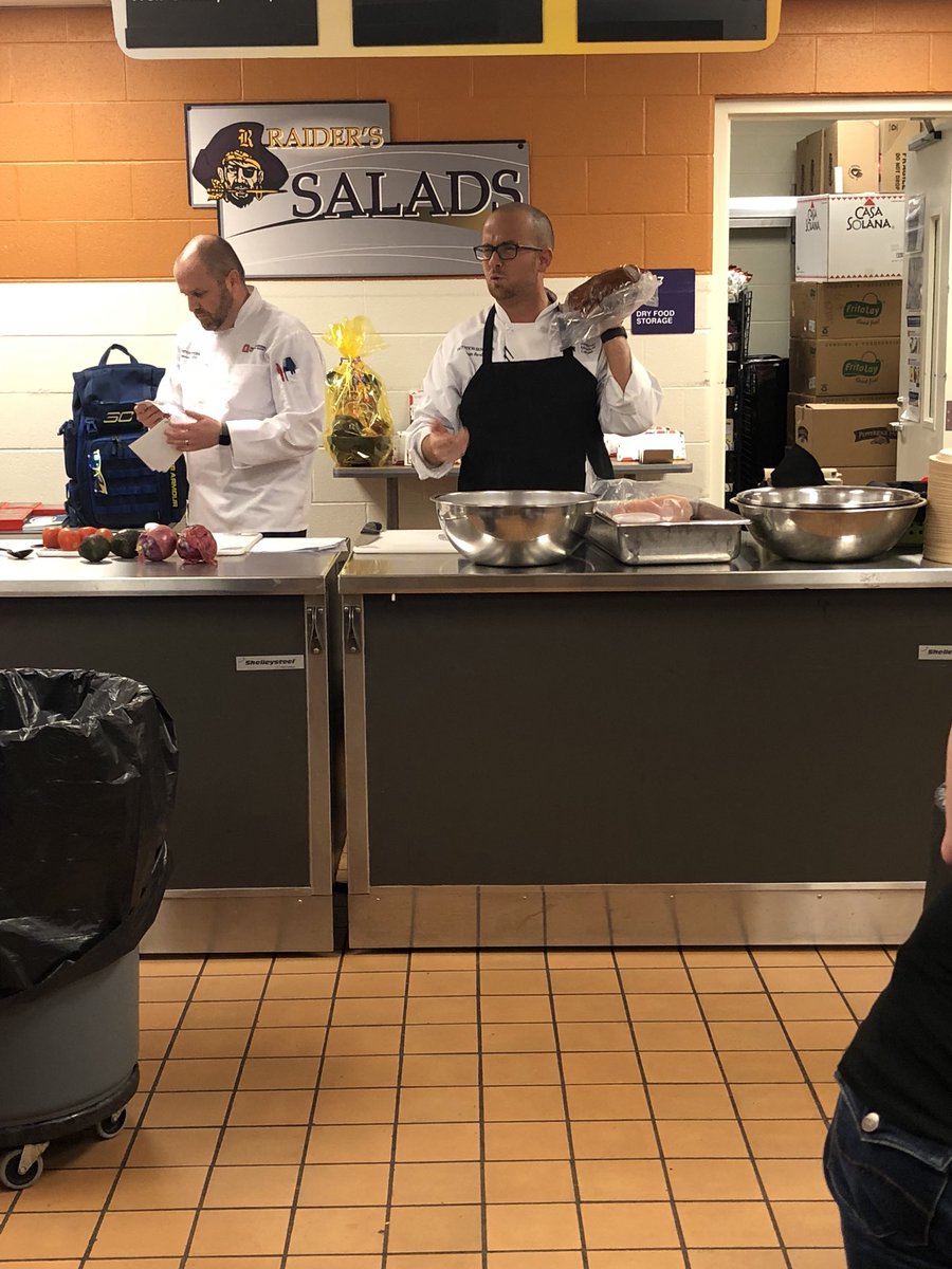 ReynFoodService's tweet photo. ‘Nacho Average Kitchen’ staff cooking event was a success!  Thankful for this group of ladies who care about our students, have big hearts and deep passion for what they do!  Working together is success! https://t.co/pTbIwzYgRn