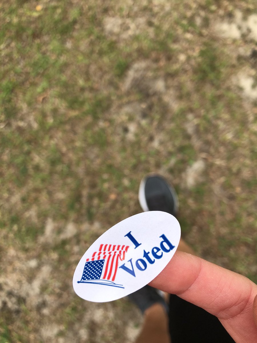 melanienrhyne's tweet photo. Ran to the polls @FHGES and #rockedthevote #electionday #ncprimaries https://t.co/f6ocGJJlFo