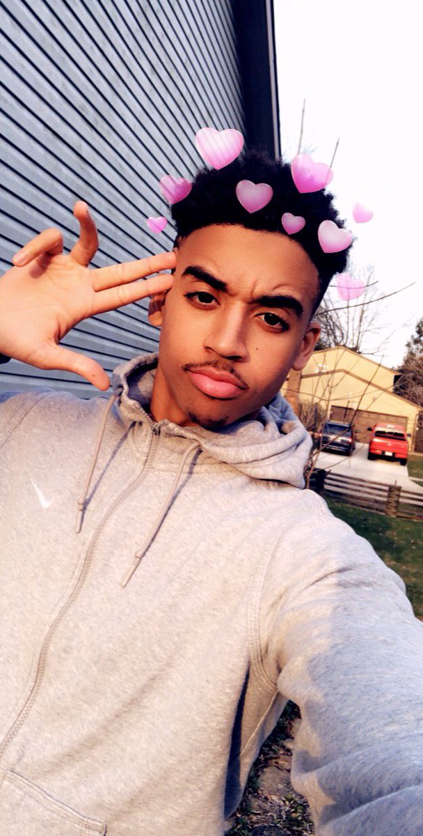 jussmikeyy's tweet photo. #heartfilter 🤷🏽‍♂️  I hit that 😈 https://t.co/O1hkuxr8Z0