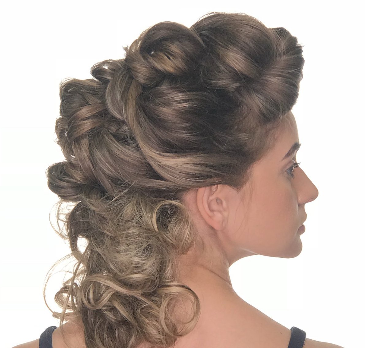 BaBylissPROUSA's tweet photo. Loose and lovely with texture on top! @ibs_shows #ibsshows https://t.co/qQe1jXFNQH
