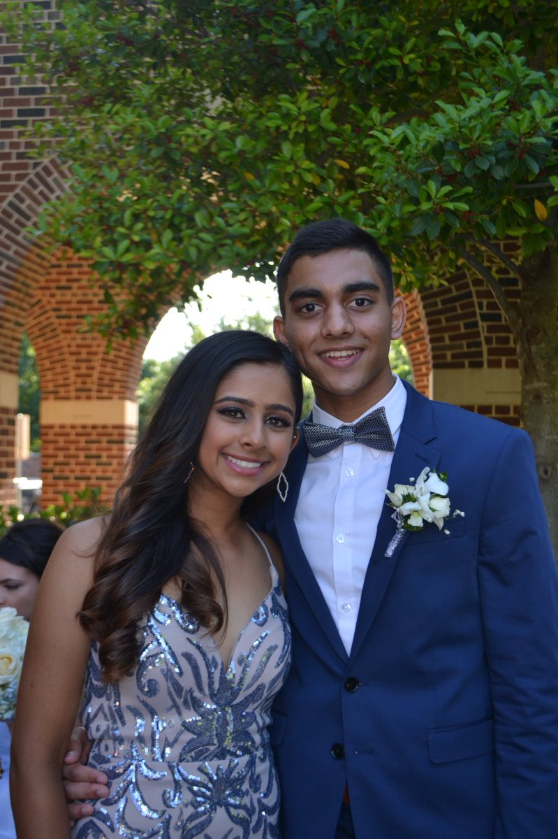 JTSchoenemann's tweet photo. 🚨🚨 PSA PROM PEOPLE 🚨🚨

Have unwanted guests or objects in your prom photos?! DM me and I’ll see if I can remove them from any pictures you have for cheap!! https://t.co/0DesXZTWV4