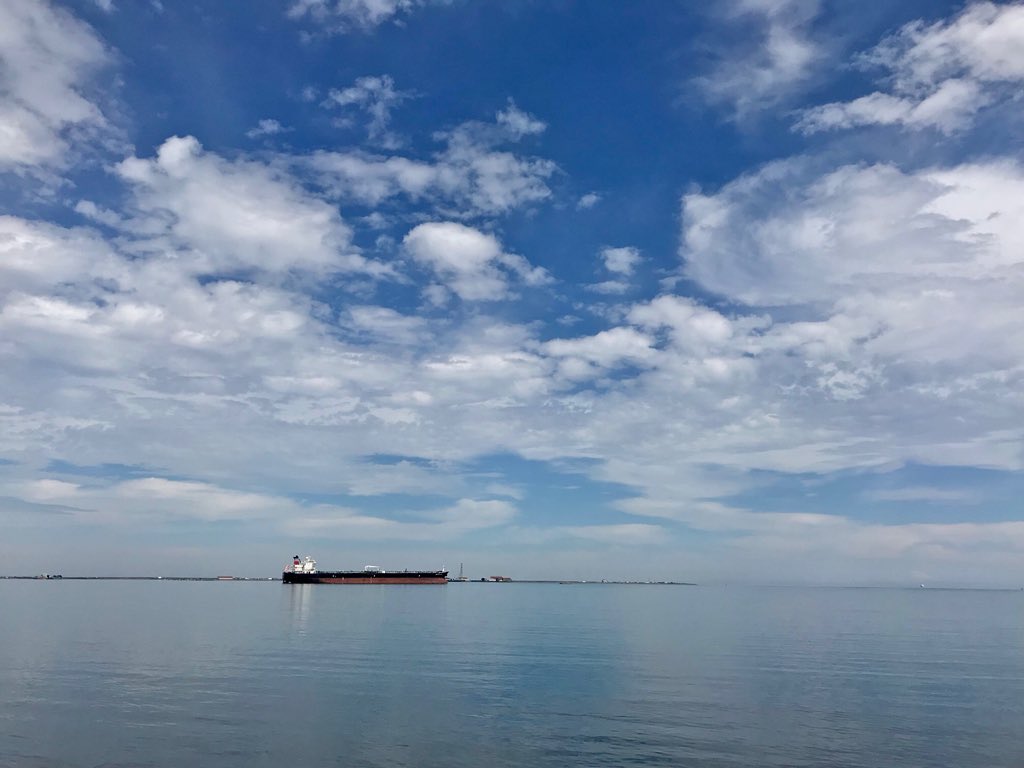 DonClotfelter's tweet photo. Clouds filling in the blue sky across Port Angeles today ⛅️🌞
@NWSSeattle
@ShannonODKOMO 
@ErinMayovsky 
@ThePhotoHour 
@WeLoveWeather  
#PortAngeles
#ClallamCo https://t.co/2rR2xNimg8