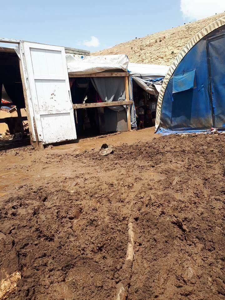 BrimFarhan's tweet photo. #Yazidis #Storm #Iraq #Kurdistan #Genocide #Homeless #BreakingNews #StopGenocide #Yezidis https://t.co/wIsftD1ZzD