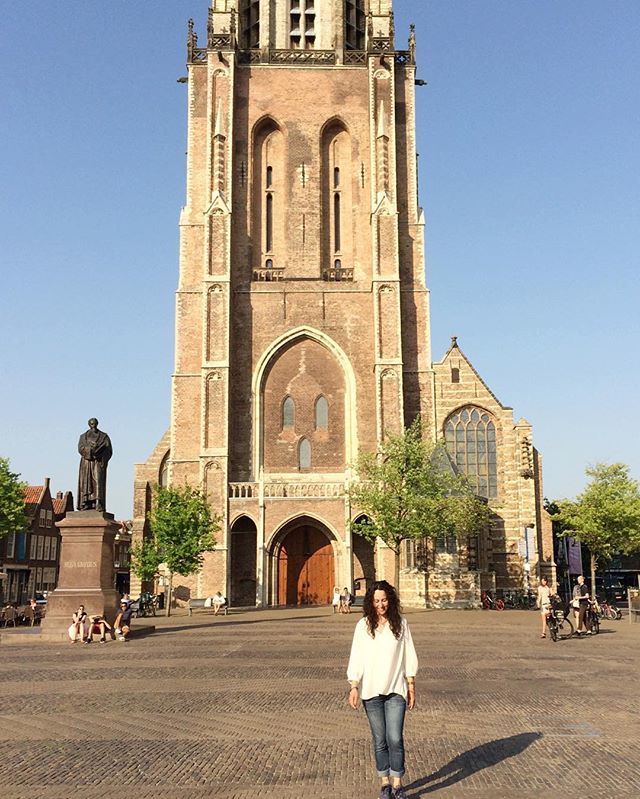 Viajando_blog's tweet photo. Es un placer perderse por pueblos y ciudades donde la historia te rodea, como es Delf, en Holanda.

#VisitHolland #VIS_Holanda https://t.co/UGZw1fbcD8 https://t.co/kIaOVjjues