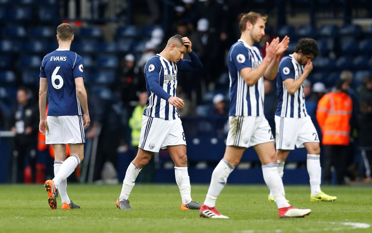 Squawka_Live's tweet photo. 17:00: Darren Moore named Premier League manager of the month for April.
21:40: West Brom are relegated from the Premier League.
Harsh. https://t.co/DWWmNsZrYM