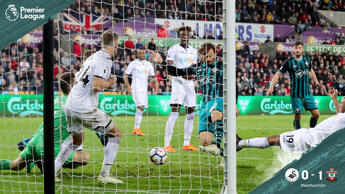 SouthamptonFC's tweet photo. The moment! 🔥 #saintsfc https://t.co/ZkhTaPSves