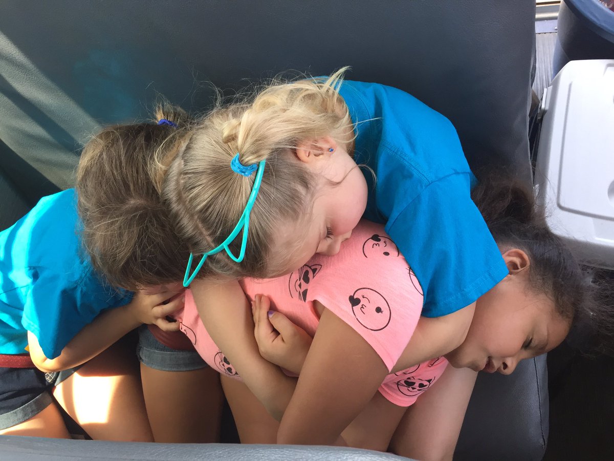 HelloMrBenoit's tweet photo. The quietest bus ride ever! Thanks @TheAustinZoo! #sleepybus #austinzoo #firstgradefieldtrip #AISDproud https://t.co/T5SJnhMqVD