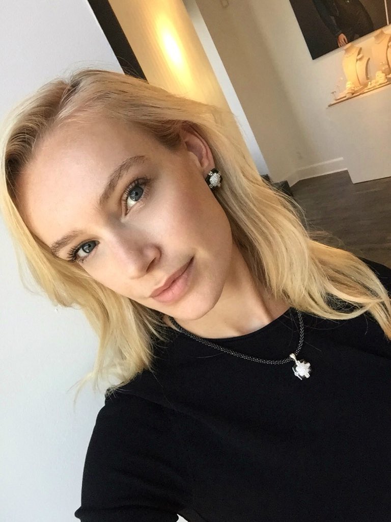 milougort's tweet photo. #mylagosmyway #lagosfall18 #lovelagos @LAGOS_Jewelry ✨💫💍 https://t.co/A5l4ezENkx