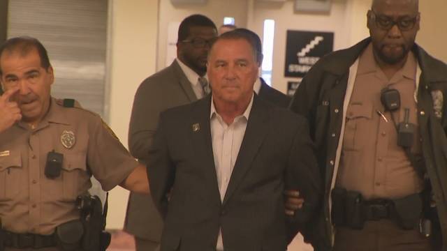 Former Homestead mayor begins sentence years after corruption conviction bit.ly/2HYutNO?utm_so… https://t.co/CAmcpuUTIY