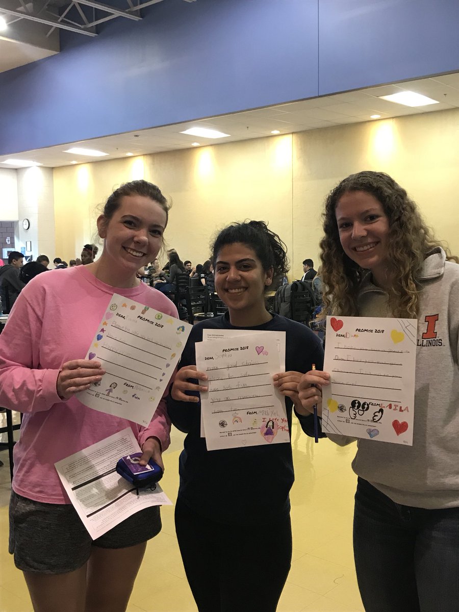wths_hd's tweet photo. Get your prom letters! These will brighten your day!!! #wthsprom #elementarylove @GurneeD56 https://t.co/yDV8OvUJpz