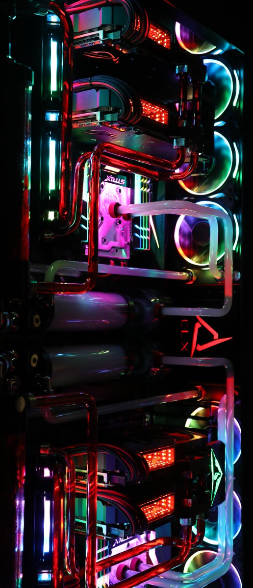 CLXGaming's tweet image. Retweet this for a chance to win one of FIVE $10,000 Extreme Gaming Rigs. 

@CybertronPC #IntelRigChallenge

Introducing Our 2018 Rig: Out of this World!

Tune In for our full reveal this week!