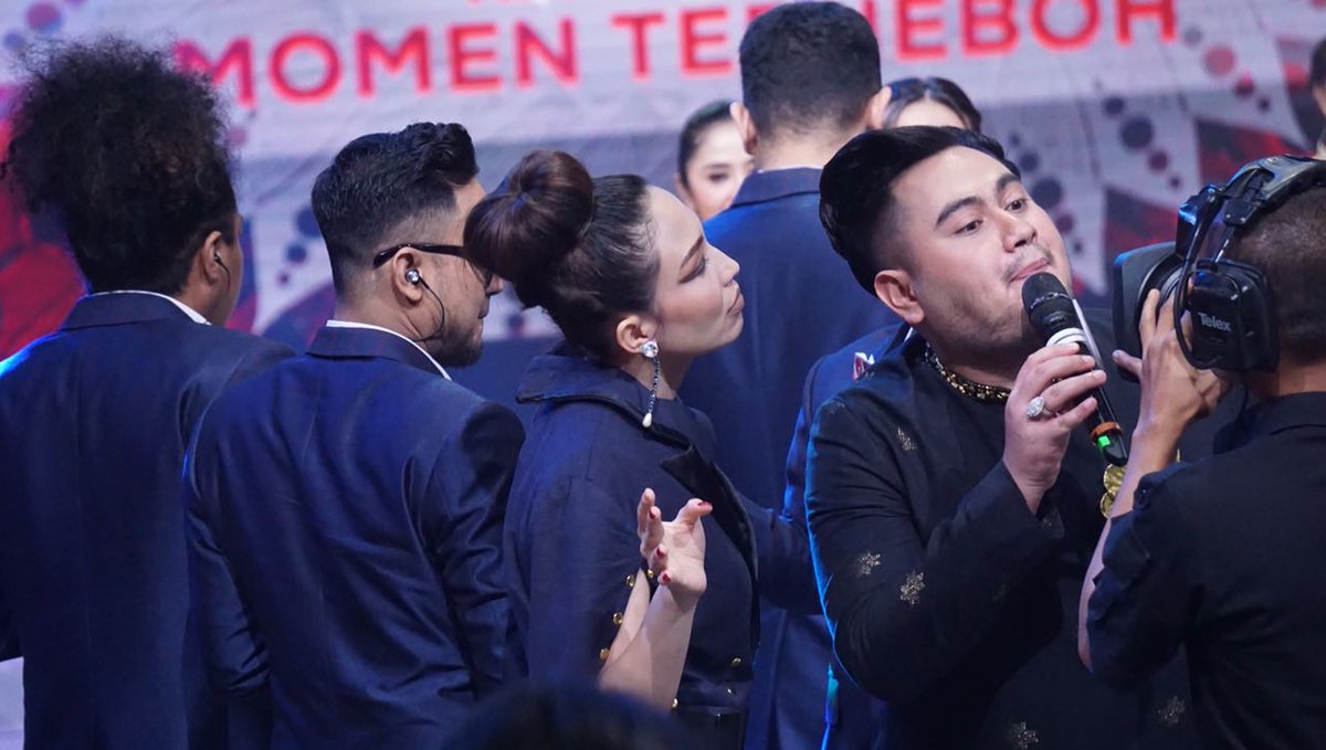 Indosiar's tweet photo. Pengumuman!
Vote untuk Kategori Selebriti Paling Sosmed #KonserSosmedLIDA sudah ditutup.

Ketahui pemenangnya sesaat lagi ya~ https://t.co/UXIH1k3DF7