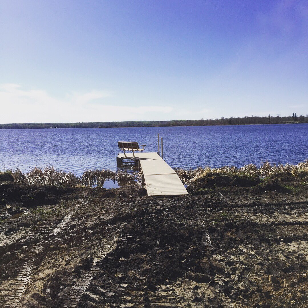 RECPOWERSPORTS_'s tweet photo. First #dock install of the #summer! ✌️ And at "Alberta's premier lakeside cottage community"
•
Steven is out at #IslandViewHarbour this morning setting up their first section of @MyShoreStation docking. This is going to be a beautiful area once it's finished! 😍
#yeg #lakeisle https://t.co/dDZDZ8m2tP