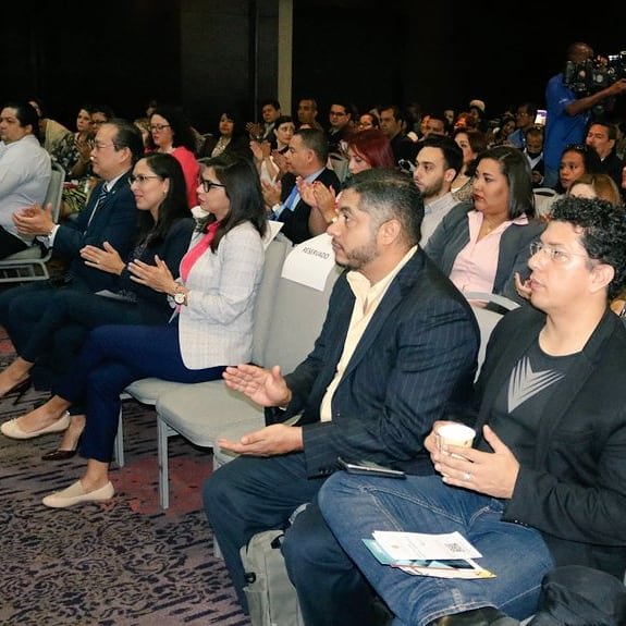 VirgilioSousaV's tweet photo. Estudiantes y profesores de la Facultad de Derecho @uippanama participan del ciclo de conferencias de la Autoridad Nacional de Transparencia y Acceso a la Información @ANTAI_Panama en la Semana Global de Gobierno Abierto Panamá #OpenGoWeek @GobAbiertoPTY https://t.co/uwbo8dPxjx