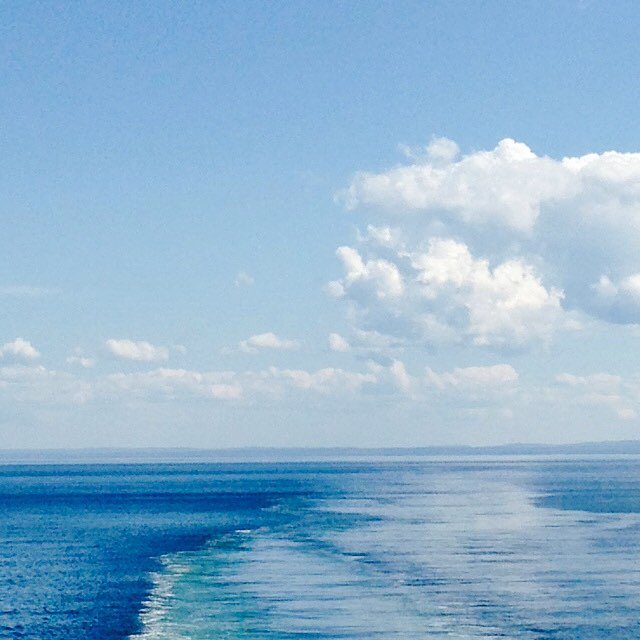 PEIFerries's tweet photo. It's a beautiful day for a sail aboard the #PEIFerry! We're looking forward to seeing you on the water with us. #ExplorePEI

https://t.co/eK9eyff8MY
📸 : 'instathatcan' (via Instagram) https://t.co/A03kDTjBdW