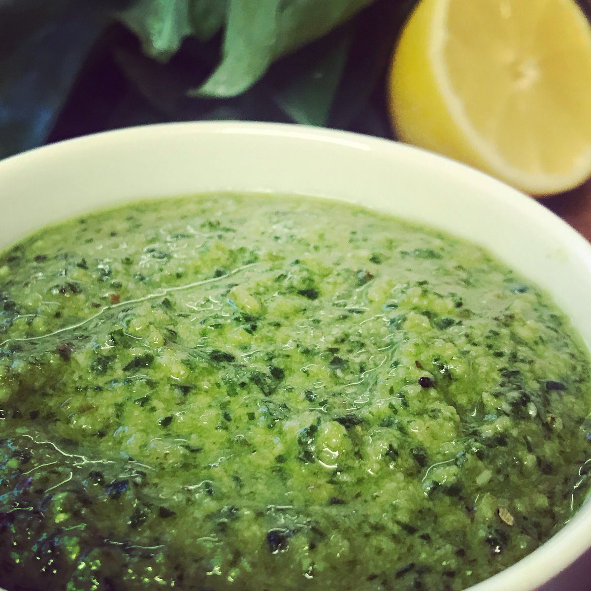 katie_davies85_'s tweet photo. Wild Garlic Pesto... Recipe is #ontheblog! https://t.co/1PL69y6AA3 #wildgarlic #pesto #foraging #WelshCooking #garlic #foodblogger #lovebritishfood #neath #bbhc #welshfoodie #WelshCooking #welsh #gnoll https://t.co/qierRlvSOT
