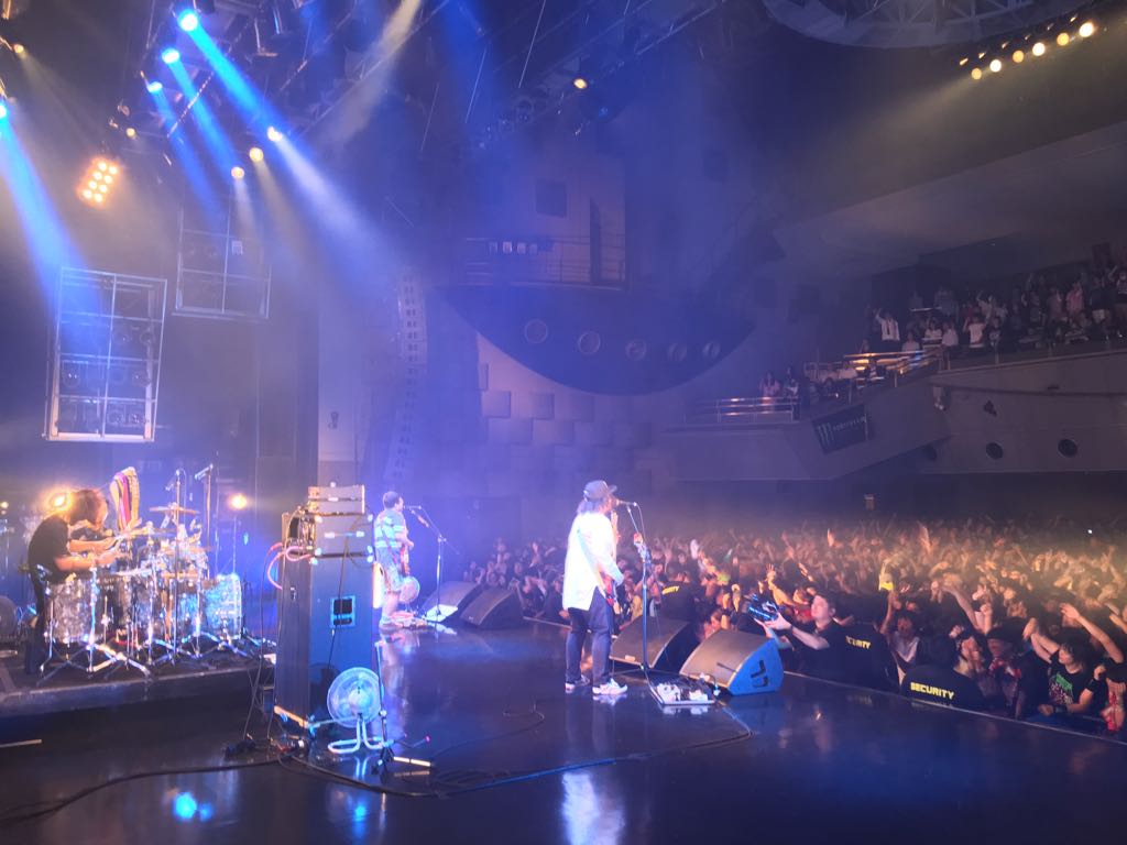 サンボマスター Space Shower Tv Monster Energy モンスターロック Live 18 なんばhatch終了しました お越しになった皆様 スペシャの皆様 現地スタッフスタッフの皆様 本当にありがとうございました モンスターロック最高です サンボマスター Space Shower Tv Monster Energy モンスターロック Live 18 なんばhatch終了しました お越しになった皆様 スペシャの皆様 現地スタッフスタッフの皆様 本当にありがとうございました モンスターロック最高です