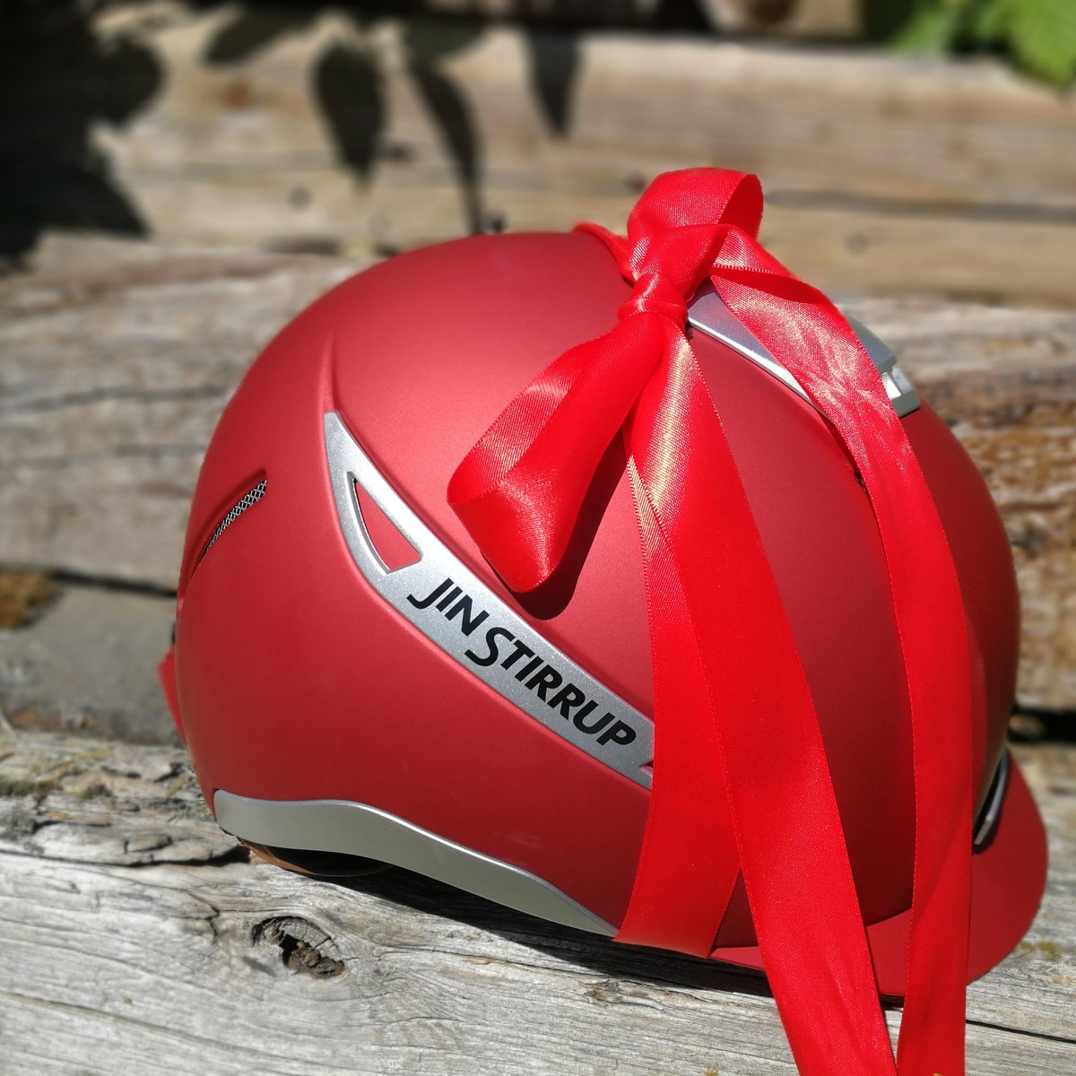 reitzeuch's tweet photo. #helmheld Jin Stirrup Reithelm mit 4 Sicherheitsstandards
https://t.co/Mp3DaNvllO https://t.co/O4dVPgXtnt