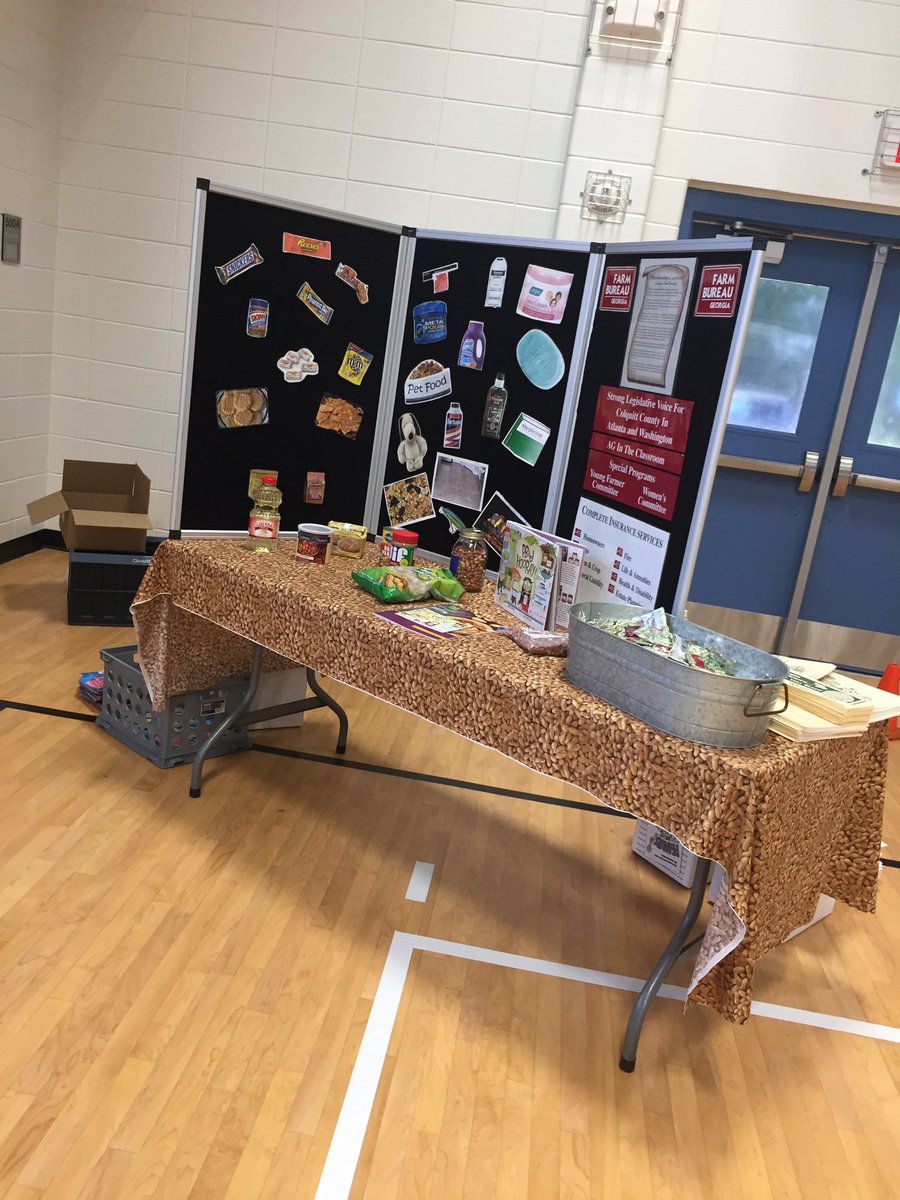 JMOdomElem's tweet photo. Huge SHOUTOUT to our special guests for STEM Day!! You were awesome!! #GASTEMDay  #sunbeltexpo #LauriJos #ColquittCountyFarmBureau #cchsAg https://t.co/OdtApeEFNl