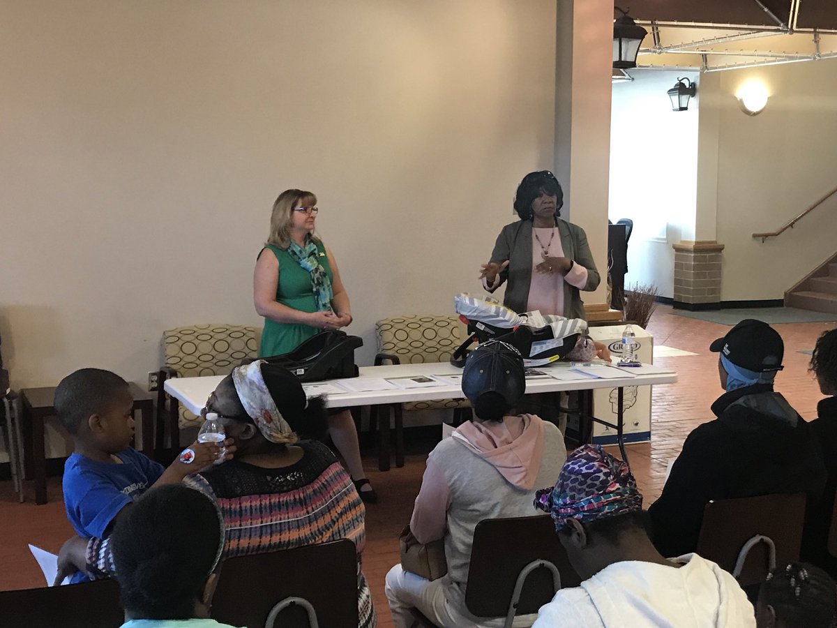 SisterFriendDET's tweet photo. Today, Children’s Special Health Care Services and SisterFriends Detroit held a #CarSeatSafety demonstration for new moms. #SisterFriendsDetroit #IAMASISTERFRIEND #DETROIT https://t.co/0ujPPdohXa
