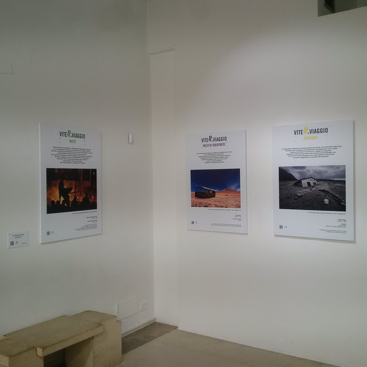 ArenaMuseoOpera's tweet photo. Scatti dalla colorata #mostra fotografica #Viteinviaggio. Vi ricordiamo l'appuntamento di domenica 13 maggio alle ore 17 con Denis Curti e Maurizio Galimberti al #MuseoAMO #PalazzoForti #Verona. Ingresso gratuito su prenotazione: mostra@viteinviaggio.eu https://t.co/G6g42Kcax7