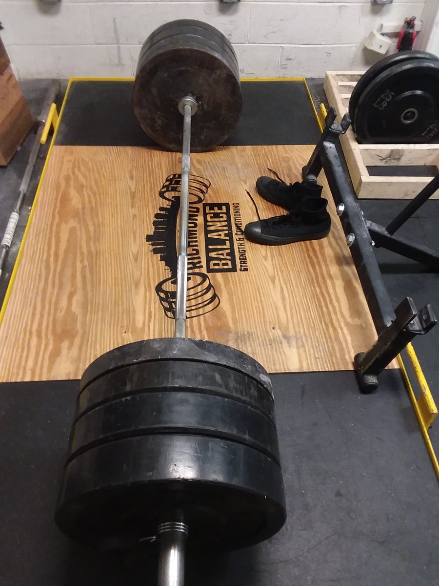 FacetiousMaven's tweet photo. Love it. #deadlifts #515lbs https://t.co/PMuIcEMPLe