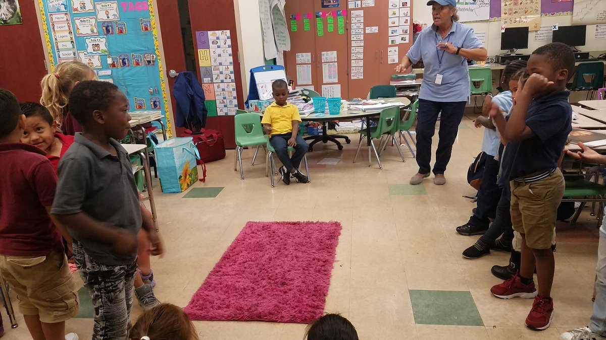 rampersadkinder's tweet photo. Writing about declaration of independence and looking for a book to help him! Thomas Jefferson! #cce #clka @BartonChargers https://t.co/DLx5Mo0Ltr
