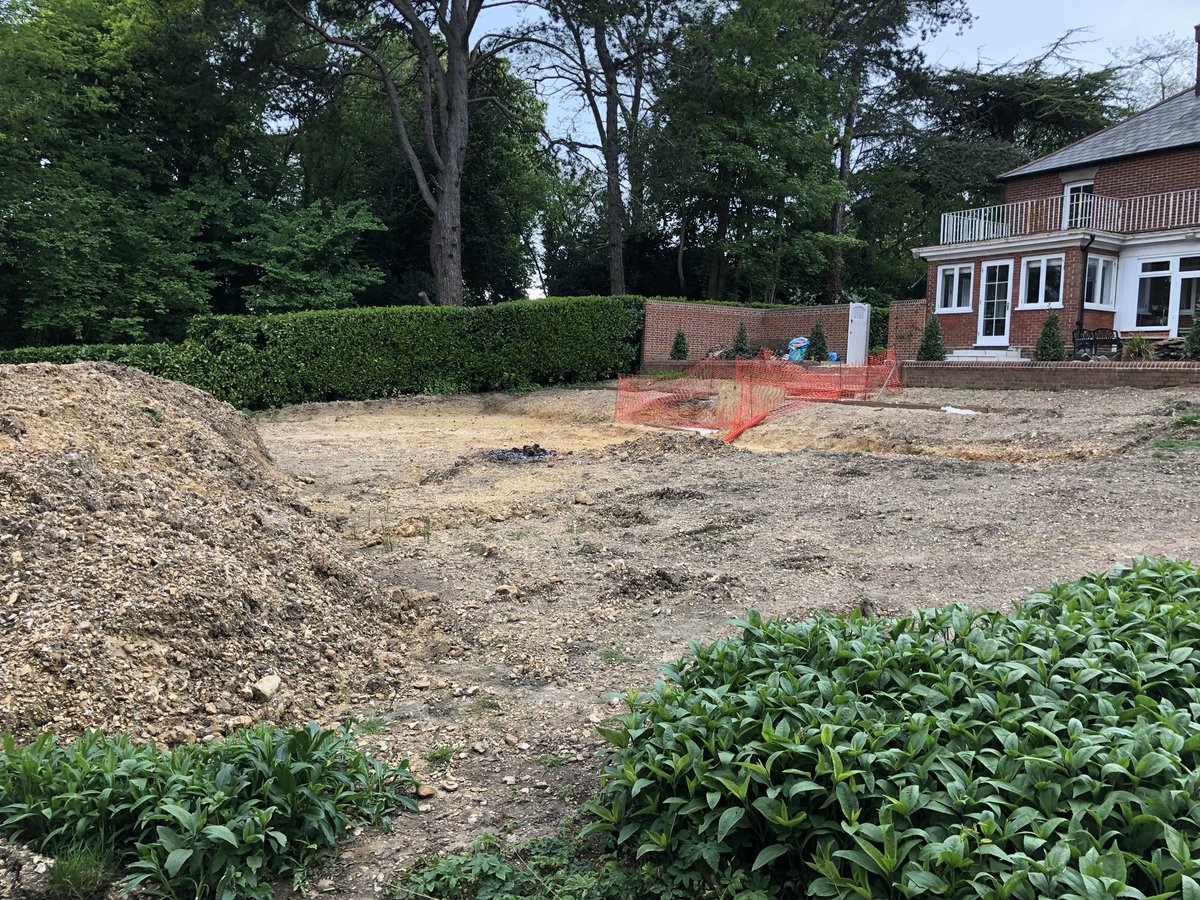crgroundwork's tweet photo. We’re back in Romsey to continue the huge garden project with #avizestructuralengineering and #tealsgardeningservices. Lots to do here so we’ll keep tweeting! #colinrogersgroundwork #dogwonder https://t.co/EDMbvQ9ljT
