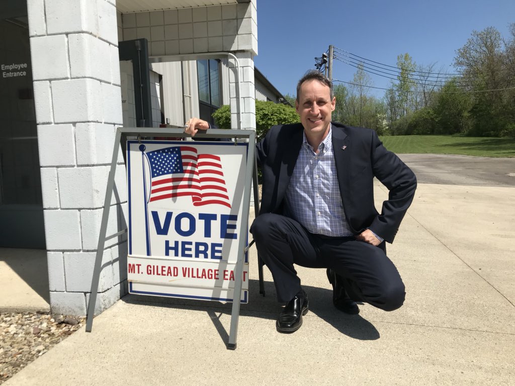 kaneforohio's tweet photo. Team Kane having a great time on the trail today! #OH12 https://t.co/K2YyYsIWGv