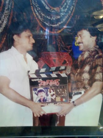 Myself_Dhruva's tweet image. #27YearsForGangleader my all time favorite Megastar film..Lekka leni anni times chusa mari eppudu vachhina chudali anipinche film..