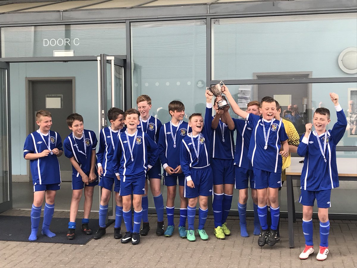 MaletLambertPE's tweet photo. Well done to the y7 team who rounded off an impressive season, completing the Hull and Humberside Cup double with a 7-6 penalty win over St Mary’s. 20 penalties taken in total in a great advert for school football. https://t.co/0NUC1ABTcP