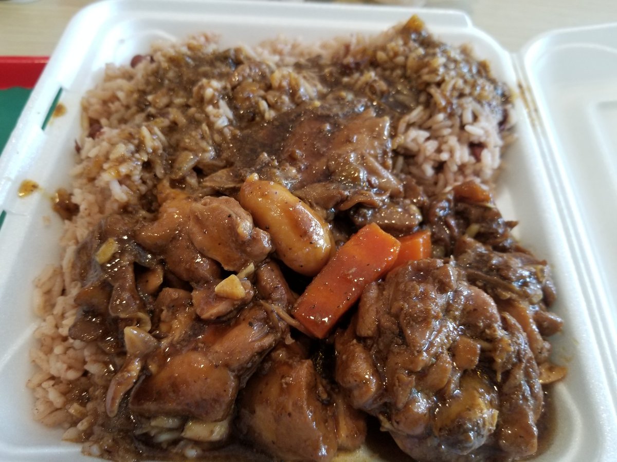 canesthing's tweet photo. $4.99 lunch special #StewedChicken
#Trynottohate https://t.co/d5VjzBNVU0