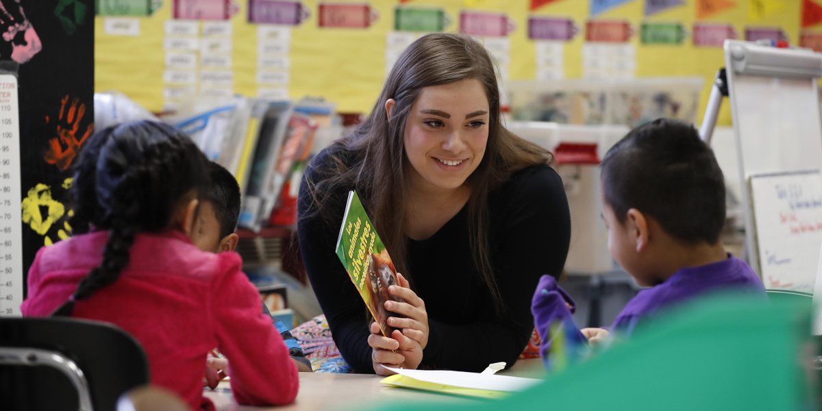 elmhurst_u's tweet image. Don't forget to #thank all the #teachers who made a difference in your lives. 🍎#TeacherAppreciationDay