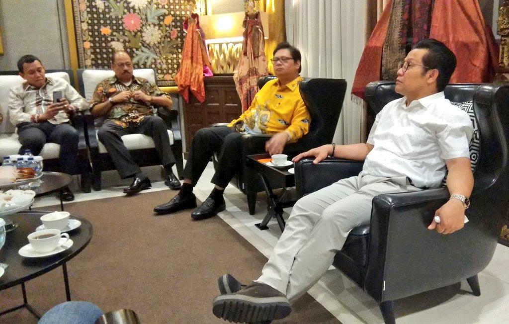 Bambangelf's tweet photo. Ketum Golkar, Airlangga Hartarto Menghormati Keputusan PKB mengusung Join (Jokowi Muhaimin) https://t.co/6Ee1vcGazT