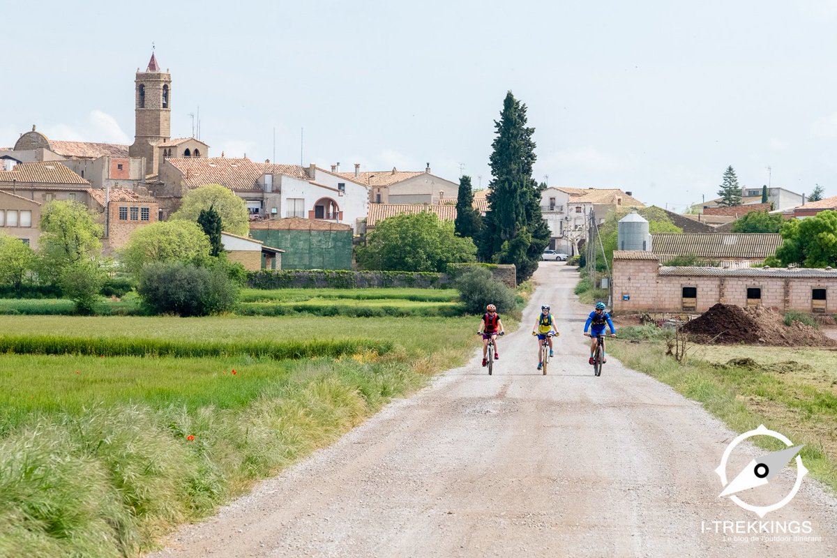 ITrekkings's tweet photo. #LIVE Fin de la 1ère journée de VTT. Près de 60 km dans les pattes le long de la route des Château de Sio en Terre de Lleida (Catalogne). De nombreux châteaux et villages médiévaux sur le chemin. Franchement, on s'est bien marré. Demain, on remet ça avec plaisir  😃 https://t.co/IdT0hy7du8