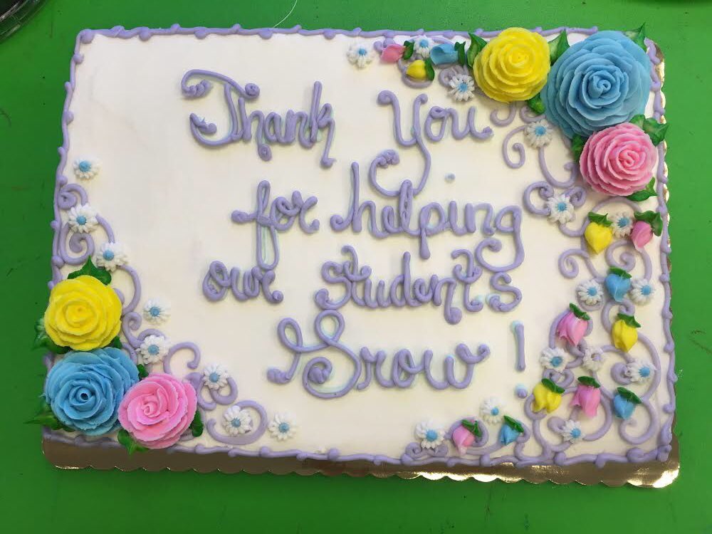 KateriPrincipal's tweet photo. Thank you PTO for sponsoring lunch for us during Teacher Appreciation Week.  @RCDASchools @blueribbonfamilyrestaurantandbakery https://t.co/821lJxEPHV