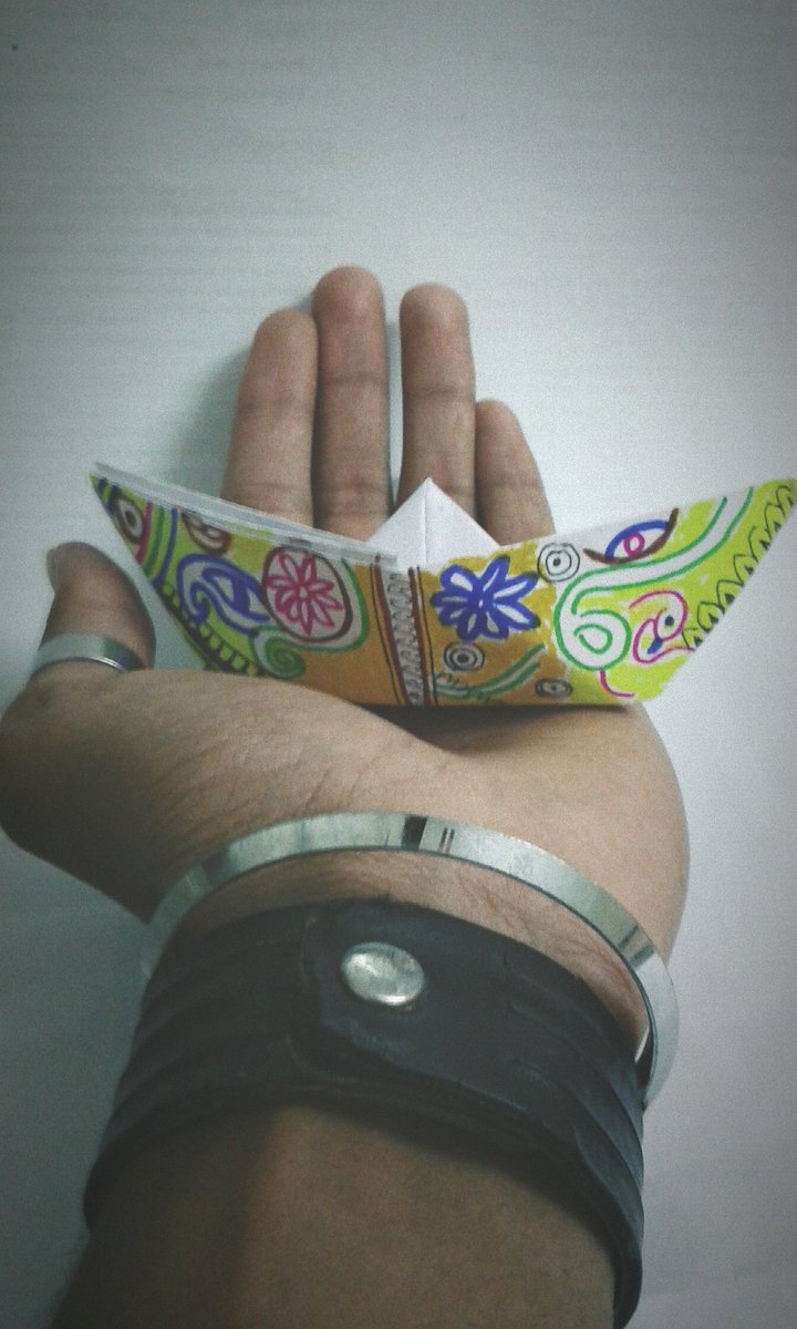 sivz_mw_prazant's tweet image. Greatest memories takes me back to my school days where floppy disks was an amazement which we all came across. That "Im the greatest scientist" feel we get when we break up a floppy to view the sun... thats something more than what words can say &amp;lt;3
#FloatABoat
@paperboatdrinks