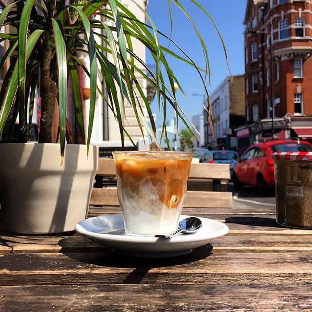 80stonecoffee's tweet photo. #icedflatwhite! Lots of ice, double shot of espresso and just enough milk to fill up a 7.5oz glass. You taste the coffee, not the milk! . #summer #barista #specialitycoffee #fulham #parsonsgreen https://t.co/LOvc6Degk9