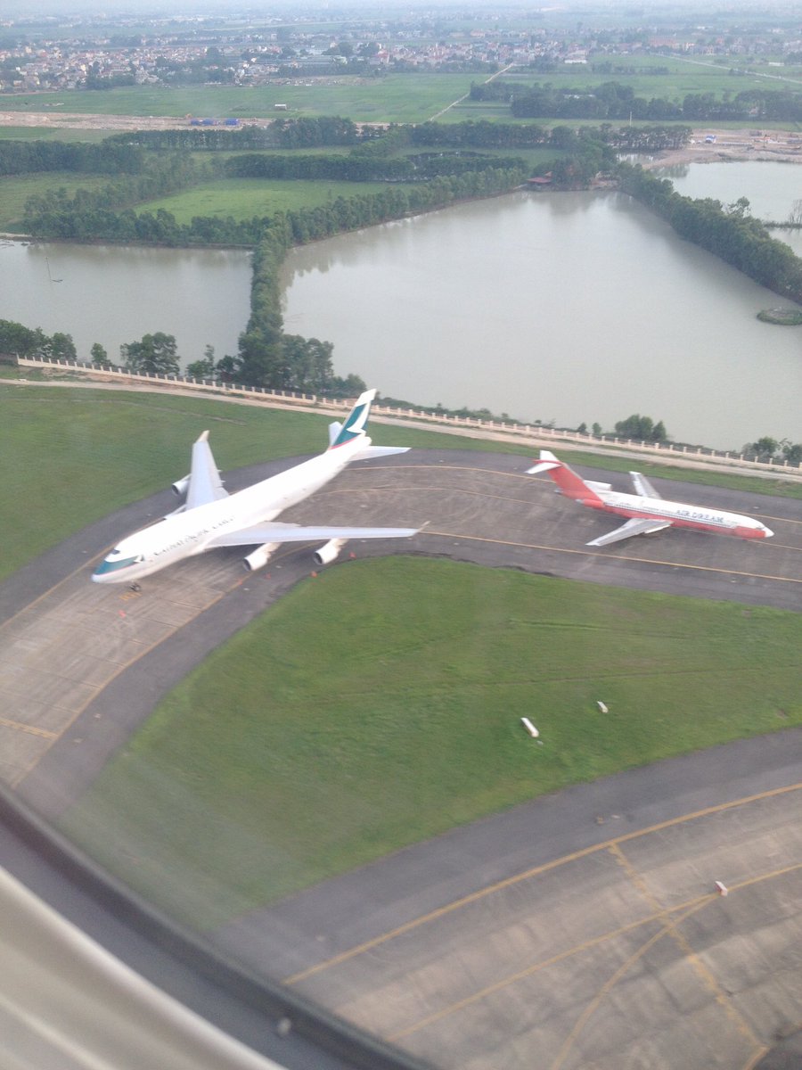 jtwpilot's tweet image. How did this happen?