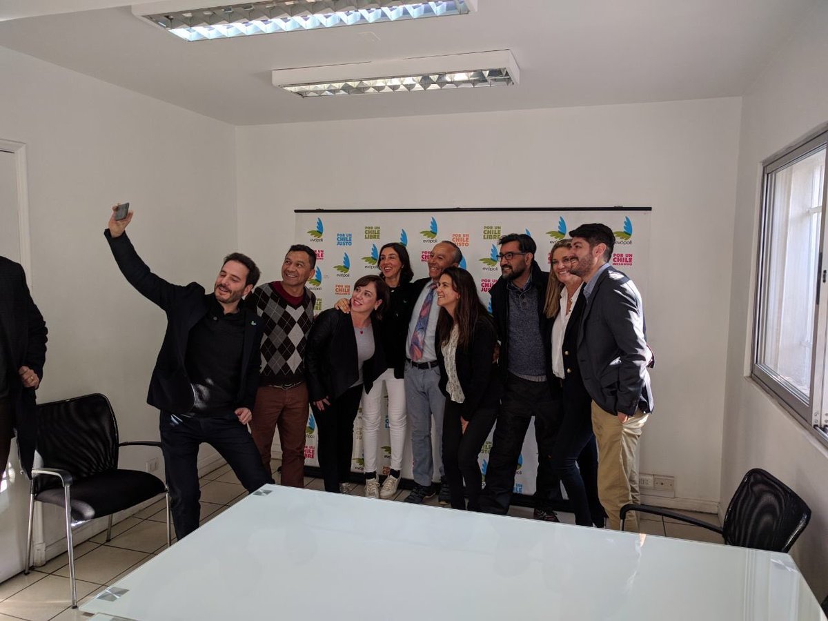 rcorbal's tweet photo. @evopoli Hoy con nueva directiva nacional y RM para desarrollo de estrategia y trabajos territoriales @evopoli @juventudevopoli @juanitamir @alelanta @hernanlarrain @maxikenn91 #pilitica #conzapatillas #somosfuturo #regionmetropolitana #LasCondes #Concejal #rcbLC https://t.co/K3Oi3khTdk