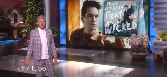 BrendonUrieFr's tweet photo. Watch An Unforgettable Performance by Panic! At the Disco now here  https://t.co/CXO1QlbLJo via @YouTube @brendonurie @PanicAtTheDisco @KennyHarrisBot @danpawlovich #panicatthedisco #patd #brendonurie #danpawlovich #kennethharris #nicolerow #PrayForTheWicked #sayamensaturdaynight https://t.co/ujVxdu7SuB