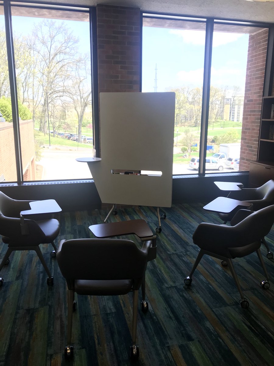 CSIKent's tweet photo. Hit the books this week in the new Leadership Center on the 2nd floor of the @KentStudentCntr. 

Open to everyone during building hours! Group and individual workspaces, plus media:scape stations. https://t.co/HkoRxI7966