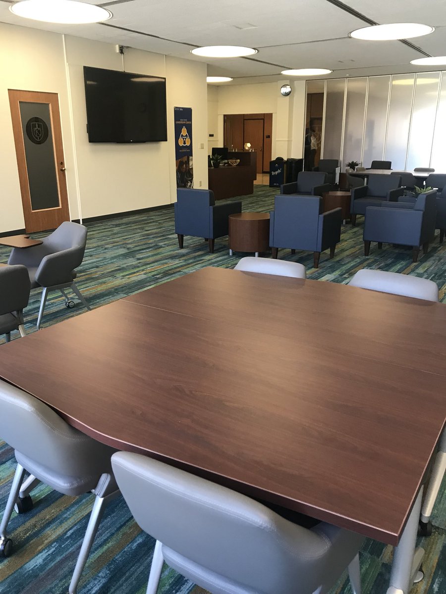 CSIKent's tweet photo. Hit the books this week in the new Leadership Center on the 2nd floor of the @KentStudentCntr. 

Open to everyone during building hours! Group and individual workspaces, plus media:scape stations. https://t.co/HkoRxI7966