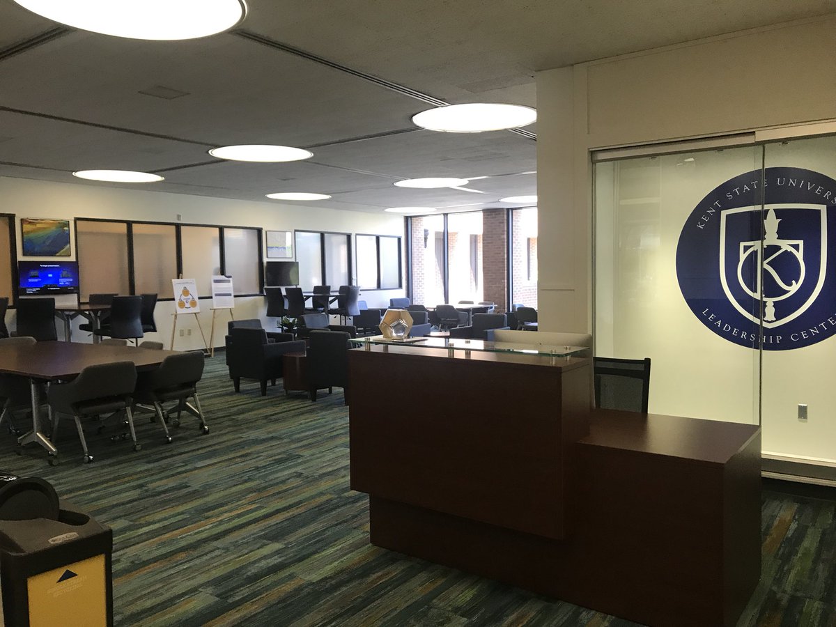 CSIKent's tweet photo. Hit the books this week in the new Leadership Center on the 2nd floor of the @KentStudentCntr. 

Open to everyone during building hours! Group and individual workspaces, plus media:scape stations. https://t.co/HkoRxI7966