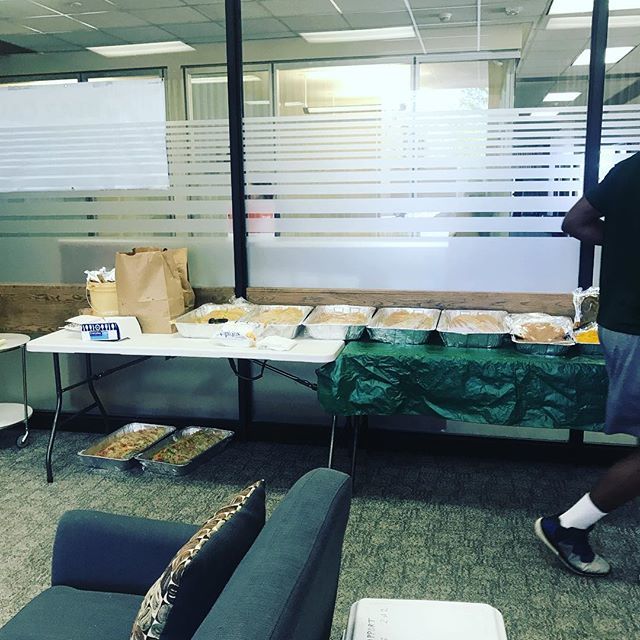NielsenLibrary's tweet photo. It’s TACO TIME! 🌮 🌮 🌮 Free tacos in the Bear Cave from 11:30 to 1 today and tomorrow. #finalsweek #librariesofinstagram #nielsenlibrary #freetacos🌮 https://t.co/ruVLke2v6p https://t.co/N8n0EC25gi