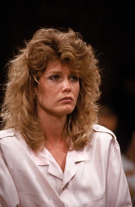 quaker4change's tweet photo. All this talk of Oliver North in the news immediately brings only one thing to mind
#FawnHall
Omg I want her HAIR!!!!!! 👽
(don't you agree, @MKGenest? 😱) https://t.co/1KrL5TVM7J